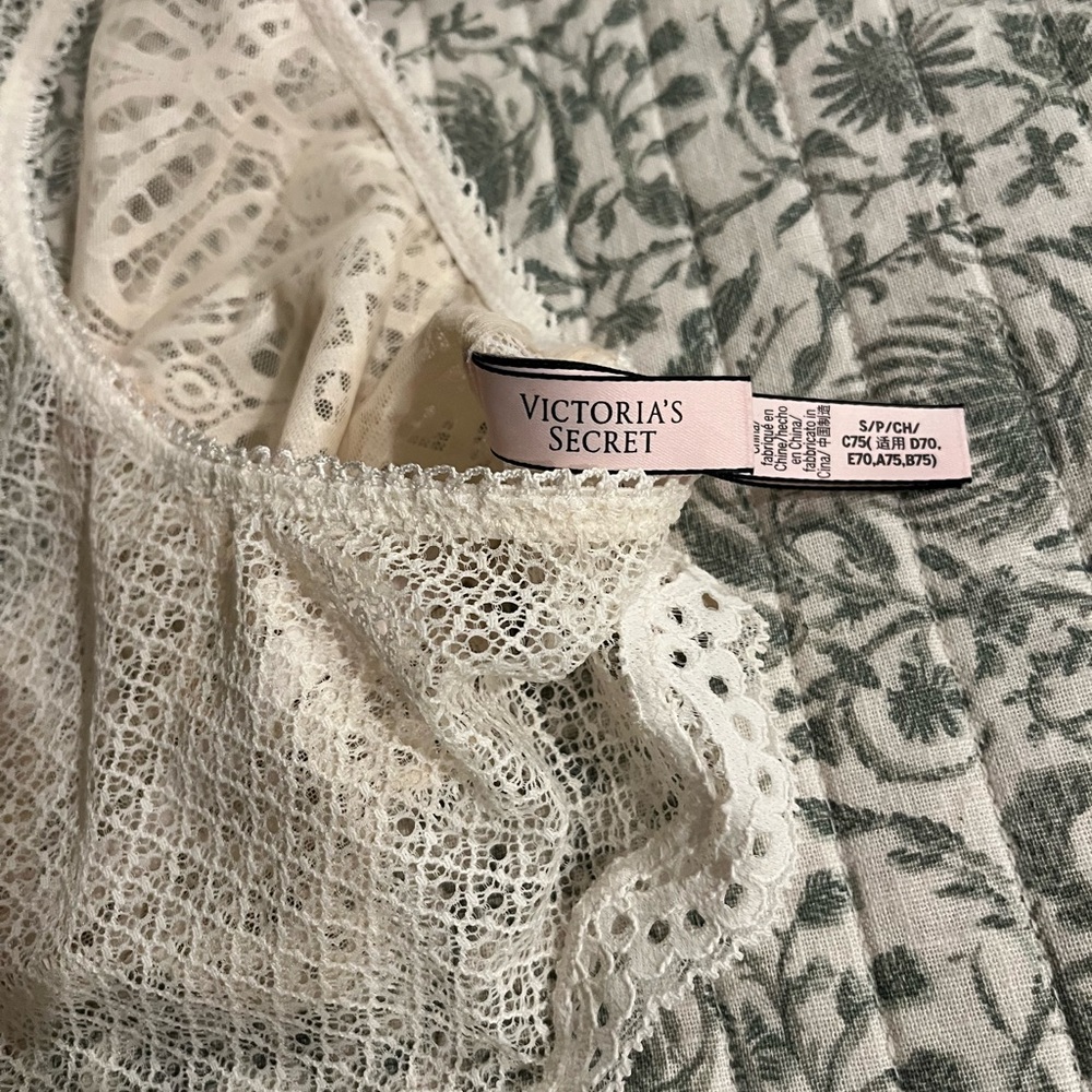 VICTORIA'S SECRET Dream Angels The Laced up Bralette - Picture 6 of 9